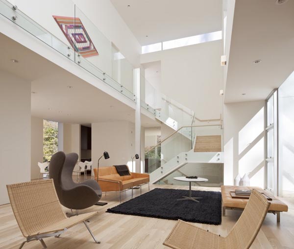 Modern interior design inside the NaCl House by David Jameson Architect