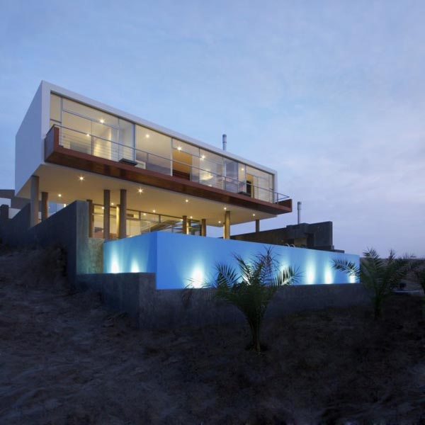 Beach House Q by Longhi Architects