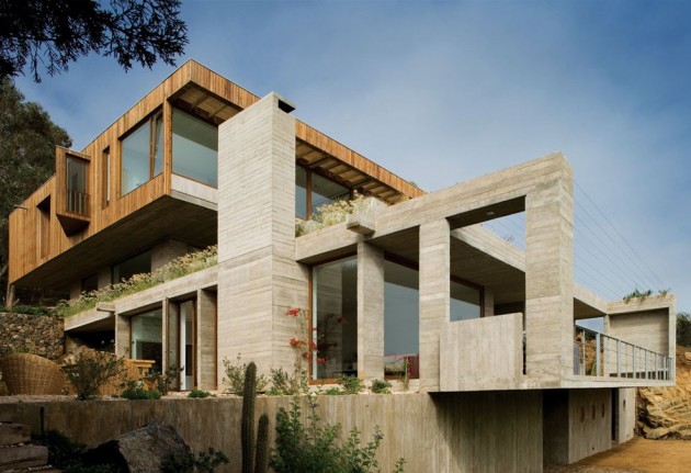 Casa el Pangue in Chile by Elton + Leniz Architects