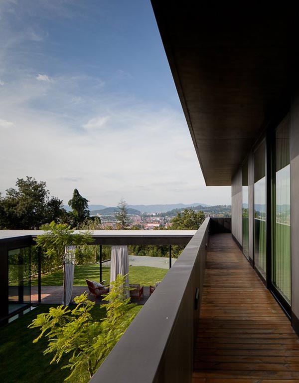 The L23 House by Pitagoras Arquitectos