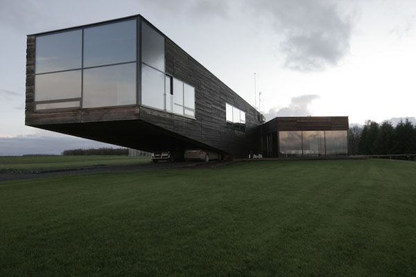 Modern Architecture - The Utriai Residence in Lithuania by Natkevicius & Partners
