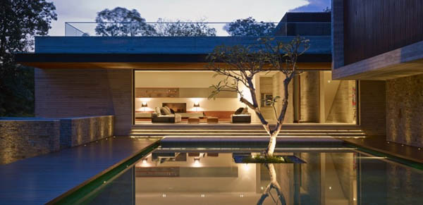 The JKC2 House in Singapore by ONG&ONG