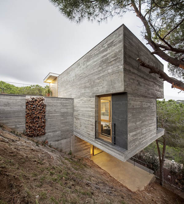 The Mediterrani 32 House by Architect Daniel Isern