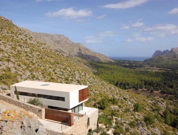 Luxurious Casa 115 in Mallorca, Spain by Architect Miquel Lacomba