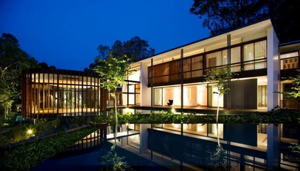 Screen House in Singapore by K2LD Architects