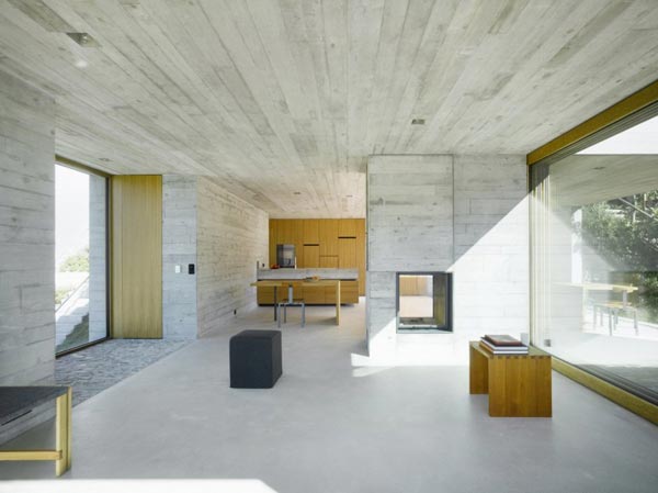 Minimalist Interior of the Concrete House in Switzerland by Wespi de Meuron Romeo Architetti