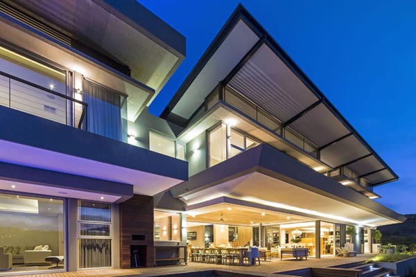 Modern Albizia House in Simbithi Eco-Estate by Metropole Architects