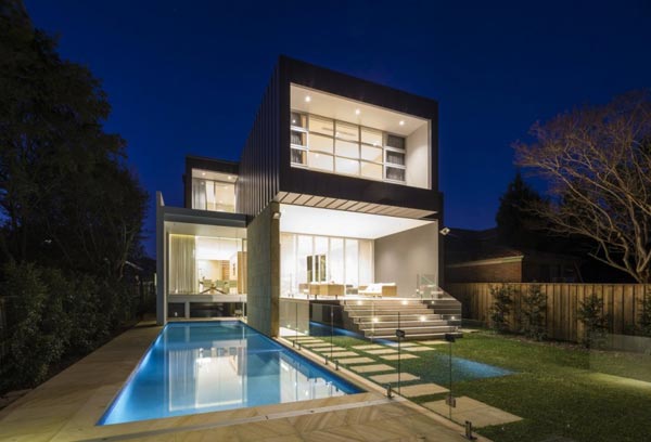 Modern House with Pool in Sydney, Australia by Zouk Architects