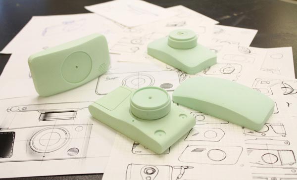 Vespa Cam - Industrial Design Concept by Rotimi Solola and Cait Miklasz