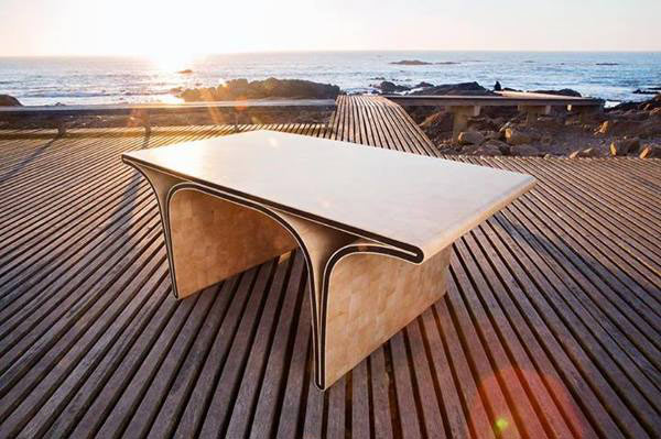The ONO BRIDGE Table by SUGUI Design