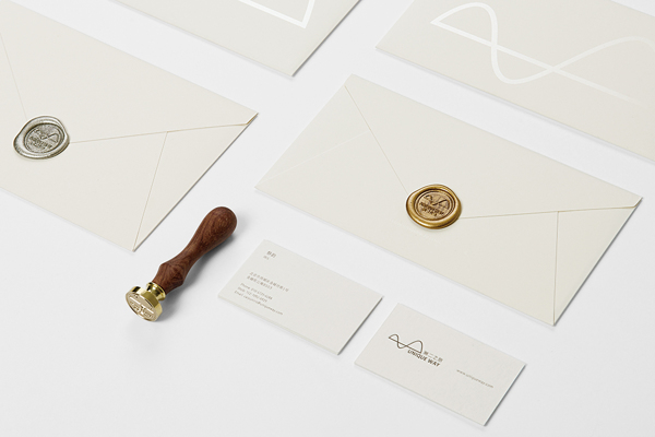 Unique Way - sophisticated stationery design