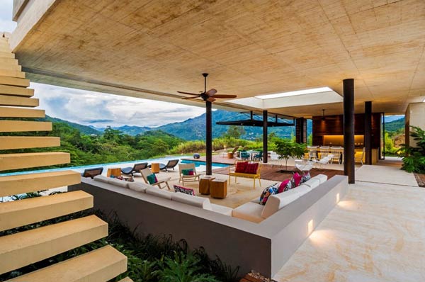 Spacious relaxing area of the house in Villeta, Colombia