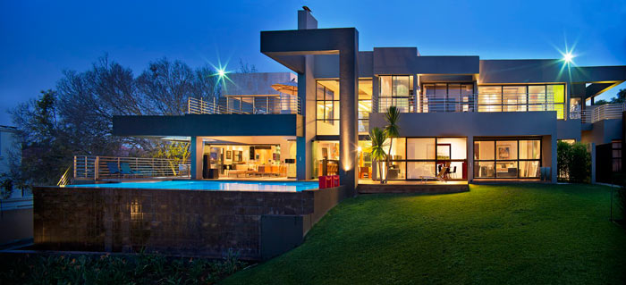 View of House Eccleston in Bryanston, Johannesburg, South Africa by Nico and Werner van der Meulen.