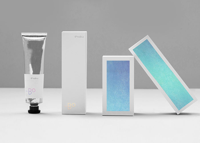 Some packaging expamples of the brand identity.