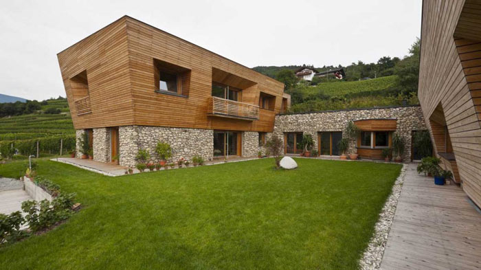 Haus Brunner, an old farm transformed into a modern family house.