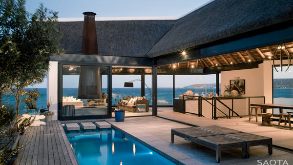 The Silver Bay beach house designed by SAOTA, Antoni Associates & OKHA.