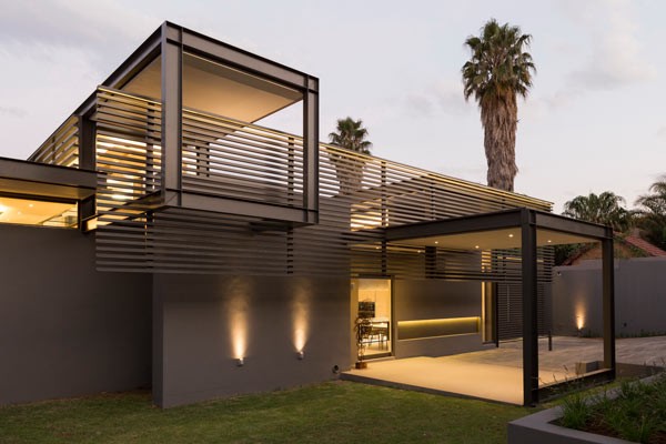 House Sar designed by Werner van der Meulen in Atholl, Johannesburg, South Africa.