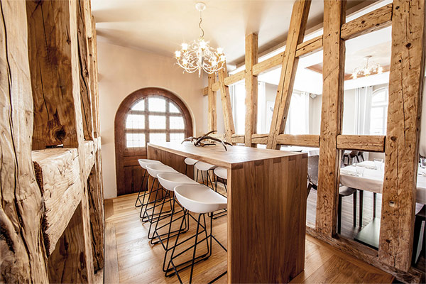 A rustic and elegant restaurant interior conveys a unique charm.