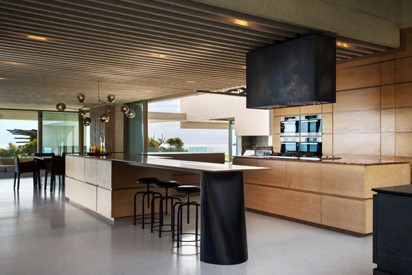 The modern and stylish kitchen design.