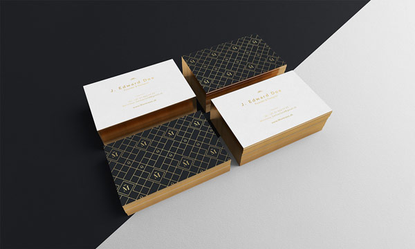 Business cards in a luxurious look with golden edges.