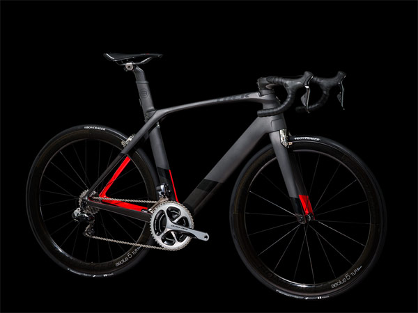 Trek Madone 9 – 2015 edition – the design of a perfect race bike.