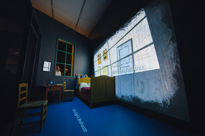 The Art Institute of Chicago will present Vincent Van Gogh's famous Bedroom paintings together with an interactive projection.