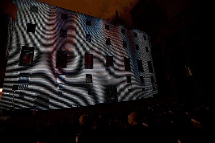 Onionlab's mind blowing 3D stereoscopic mapping Plaça del Rei stood out and dazzled everybody.