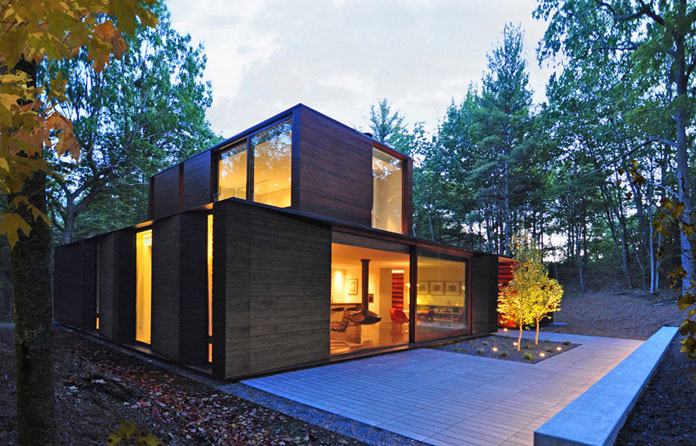 A modern home by Johnsen Schmaling Architects at Lake Michigan.