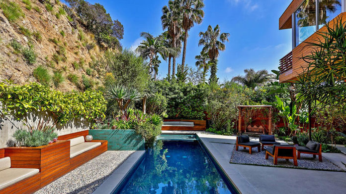 A luxurious house with pool nestled in the Hollywood Hills.