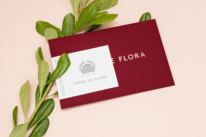 The identity is inspired by French botanic gardens.