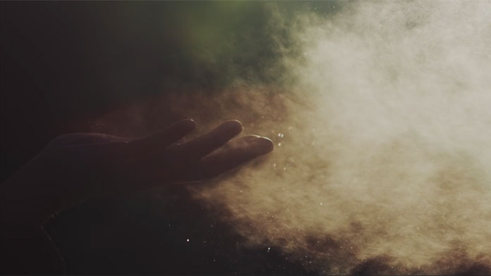 Everything is in your hands, film by Gioacchino Petronicce.