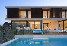Casa 115 in Mallorca, Spain by Architect Miquel Lacomba