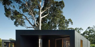 Karri Loop House by MORQ architects