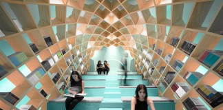 Conarte Library – the council for culture and art in the city of Monterrey, Mexico – Anagrama's interior design proposal creates a space that wraps the reader in.