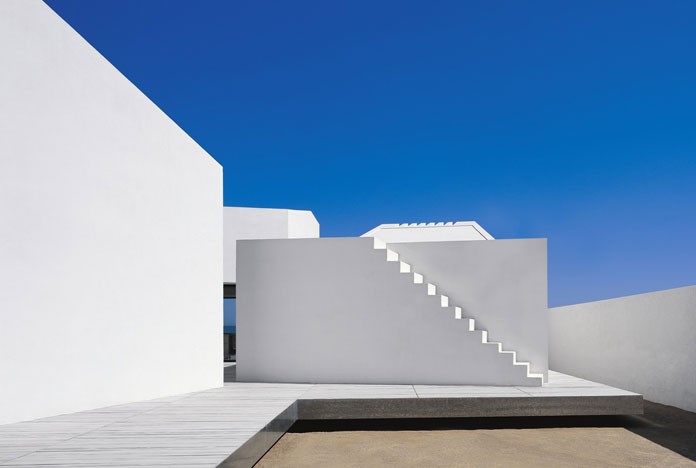 Minimalist Architecture by Carlos Ferrater