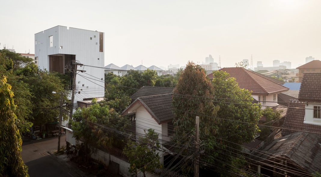 Aperture House in Bangkok, Thailand by Stu/D/O Architects.