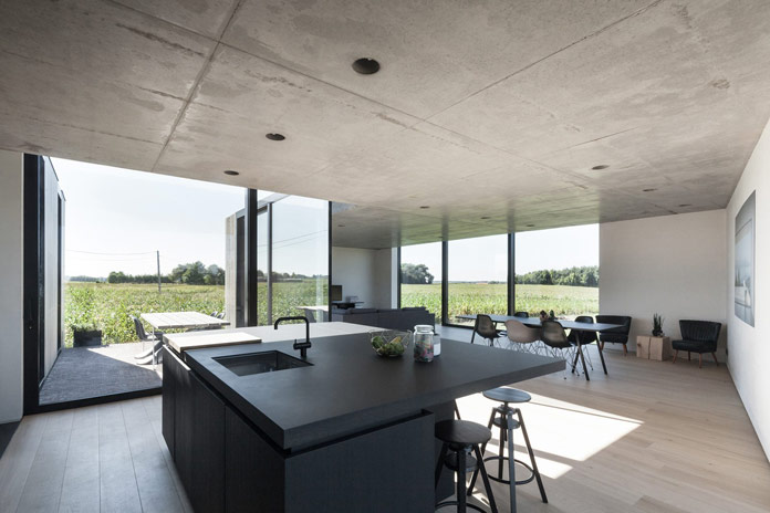 CASWES house in Belgium by TOOP Architectuur