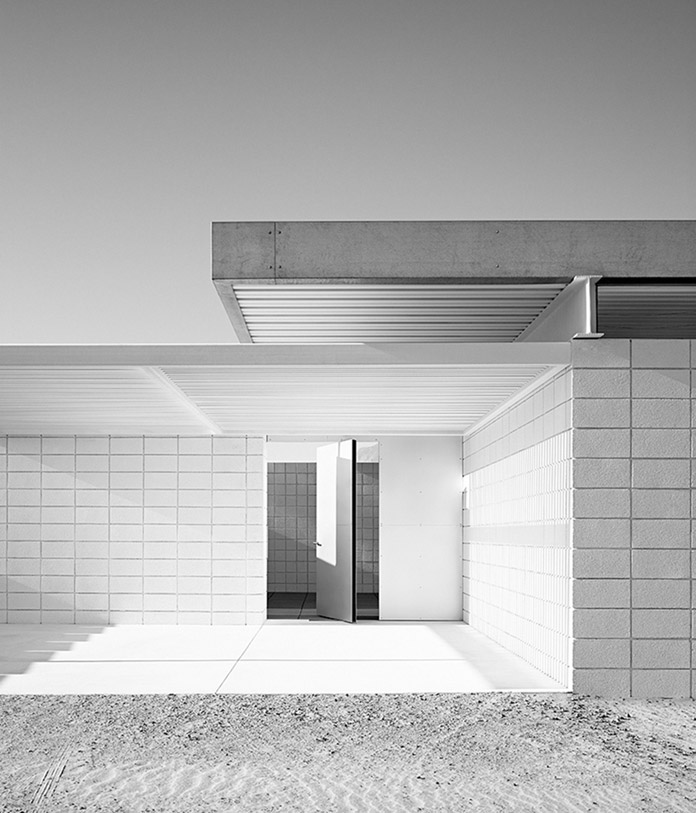 Desert House in Palm Springs, California by Jim Jennings Architecture.