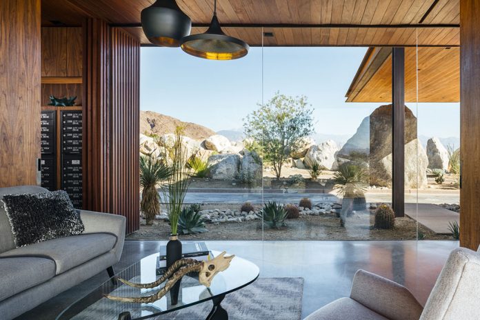 Desert Palisades Guardhouse by Studio AR&D Architects.