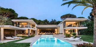 Le Pine, a family home in Saint Tropez, France designed by SAOTA