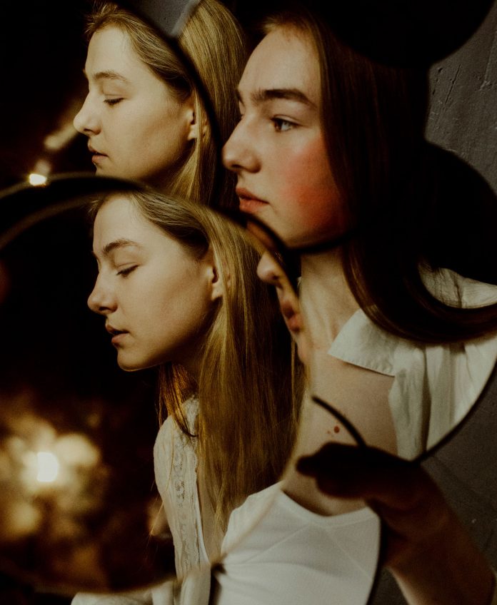 Sisters - Artists — Photography by Marta Syrko