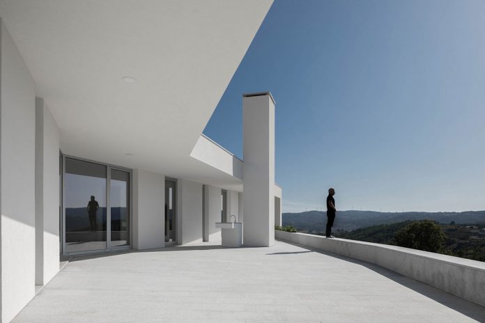 House in Lamego by architect António Ildefonso.