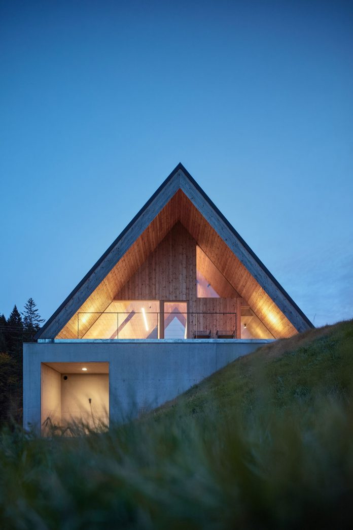 Weekend House in Beskydy by Pavel Míček Architects.