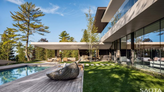 SAOTA designs a Canadian home on the banks of Lake Huron.