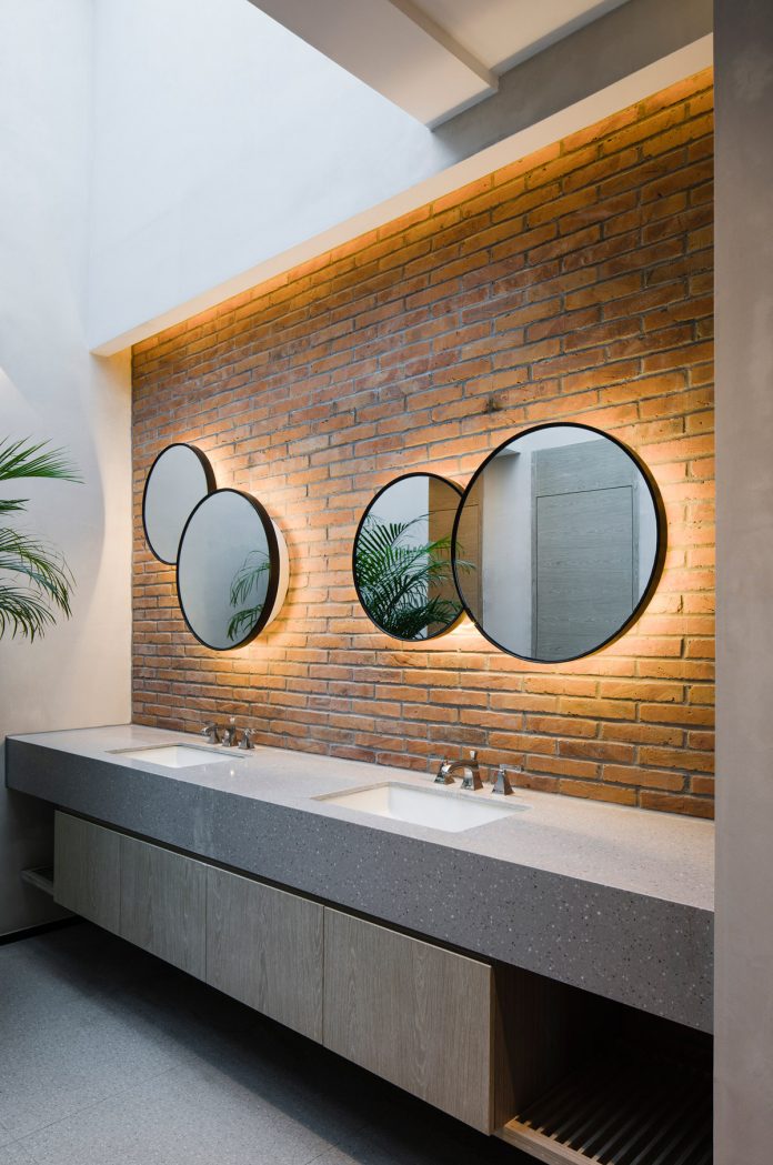 Washroom at public area © Peter Dixie, Lotan Architectural Photography