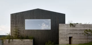 Janošík Headquarters and Showroom by Jakub Janošík