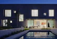 This Prague Family House by edit! Shows What Minimalism Looks Like When It Actually Works A family house in Prague’s Čakovice by studio edit!