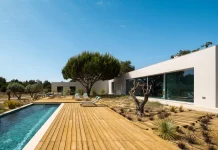 Casa em Melides, a residential project by Sabrab Architecture, photographed by Ivo Tavares.