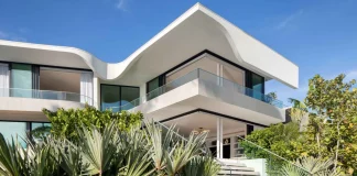 SAOTA’s Flood-Resilient Miami Home Proves Waterfront Design Doesn’t Have to Look Defensive SAOTA's Flood-Resilient Miami Home on Sunset Island